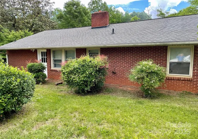 Homes for sale in Lexington, NC | 1 Knob Dr, Lexington, NC 27295 | MLS# 4254809