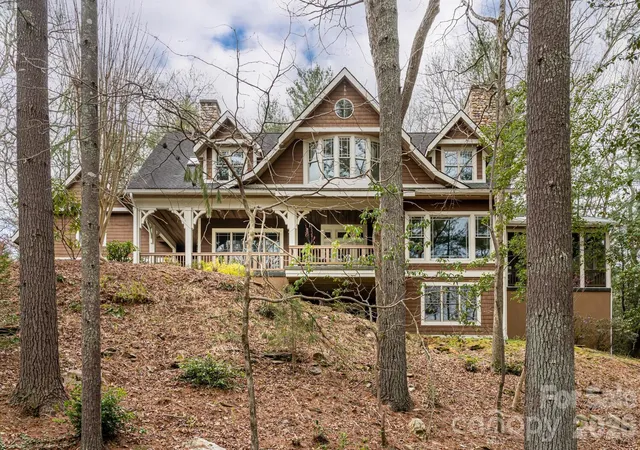 Photo 2 of Mansion for sale at 343 Racquet Clb Rd, Asheville, NC 28803 | MLS# 4255032 | Listing updated on 2026-09-16
