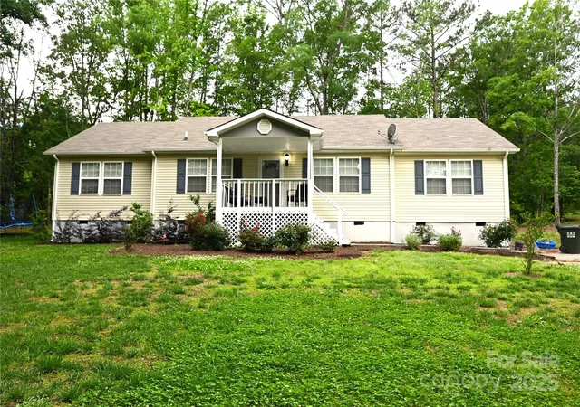 Photo 1 of Single family home for sale at 1821 Sherrer Rd, York, SC 29745 | MLS# 4256719 | Listing updated on 2026-08-24