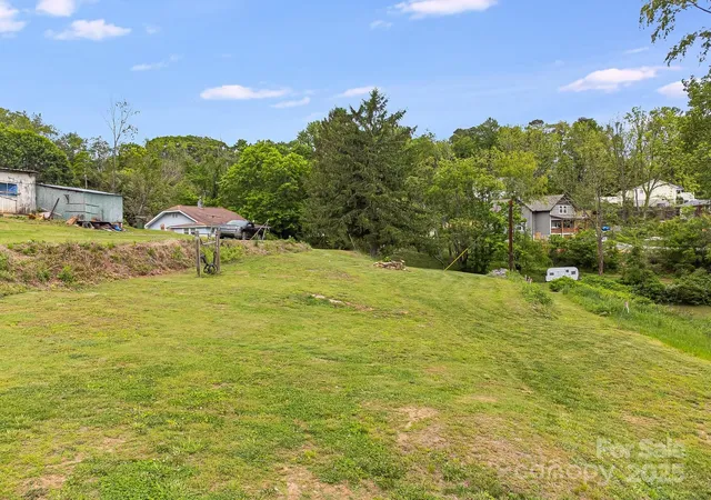 4th image of 76 Katherine St, Asheville, NC 28806 | MLS# 4258323