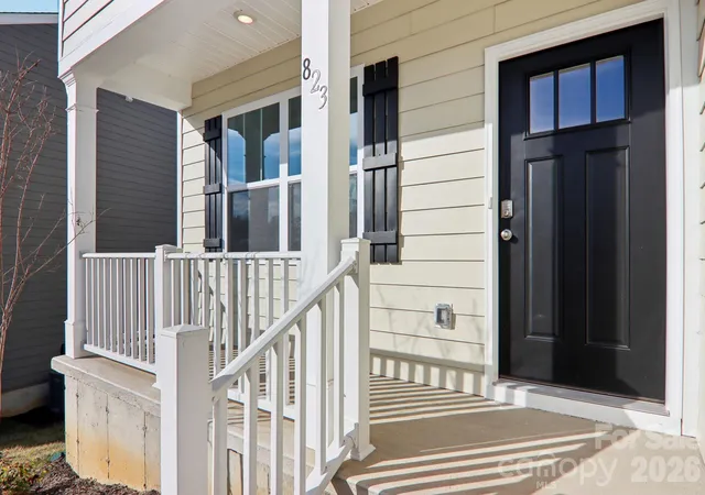 Photo 3 of Single family home for sale at 823 Adelston Ln, Asheville, NC 28804 | MLS# 4258347 | Listing updated on 2026-09-30