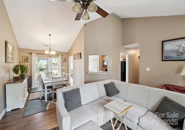 Homes for sale in Matthews, NC | 8105 Castlemaine Dr, Matthews, NC 28104 | MLS# 4258985