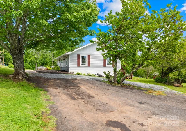 5th image of 16 Julep Dr, Alexander, NC 28701 | MLS# 4259272