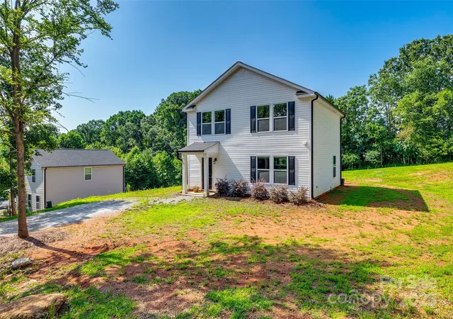 Homes for sale in Gastonia, NC | 415 Kickapoo Ave, Gastonia, NC 28056 | MLS# 4263401