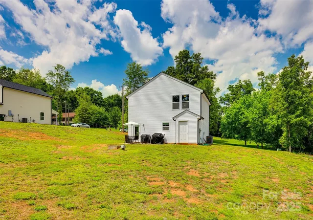 Homes for sale in Gastonia, NC | 415 Kickapoo Ave, Gastonia, NC 28056 | MLS# 4263401