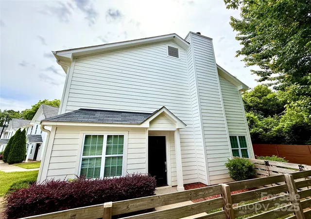 2nd image of 1519 Briar Creek Rd #B, Charlotte, NC 28205 | MLS# 4265364