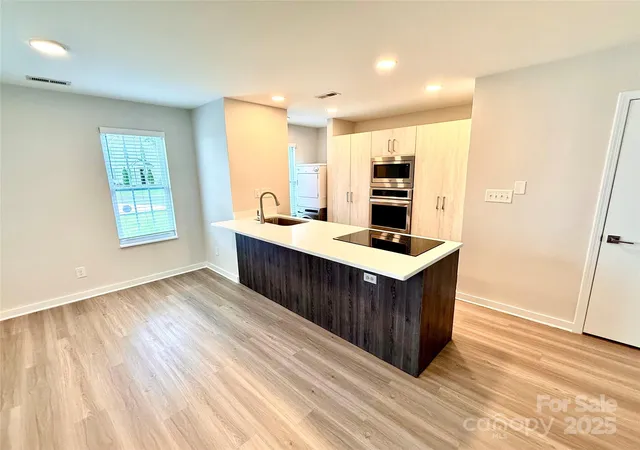 3rd image of 1519 Briar Creek Rd #B, Charlotte, NC 28205 | MLS# 4265364