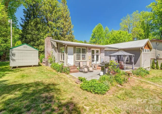 5th image of 2143 Pisgah Hwy, Candler, NC 28715 | MLS# 4266869