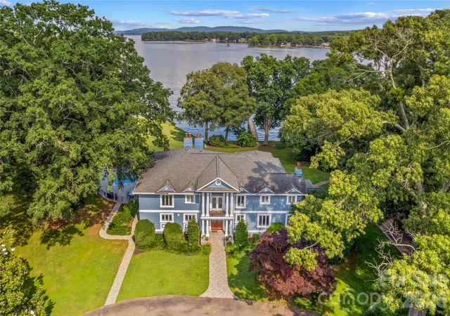 Single family home for sale at 680 Fox Holw Ln, Salisbury, NC 28146 | MLS# 4269106