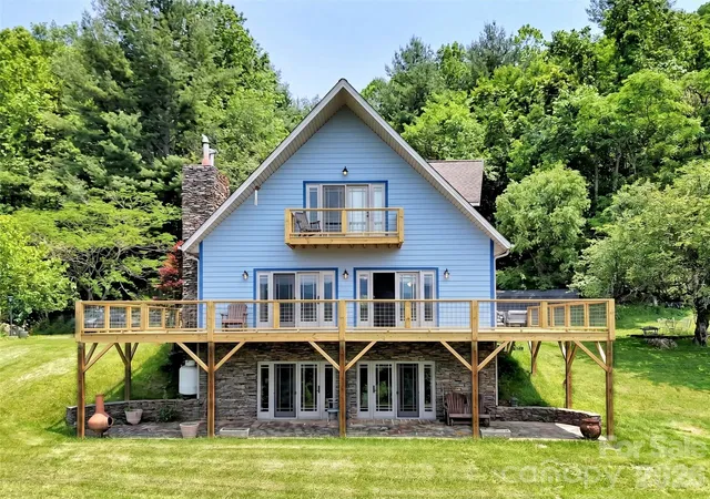 Photo 3 of Single family home for sale at 1592 Piney Hill Rd, Burnsville, NC 28714 | MLS# 4269661 | Listing updated on 2026-09-23