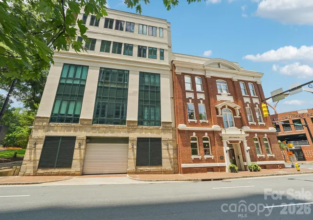3rd image of 229 N Church St, Charlotte, NC 28202