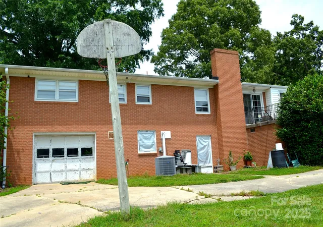 5th image of 405 Wesley Heights Dr, Albemarle, NC 28001 | MLS# 4272842