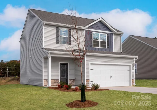 3rd image of 1041 Russell Dr, Winston Salem, NC 27127 | MLS# 4273519