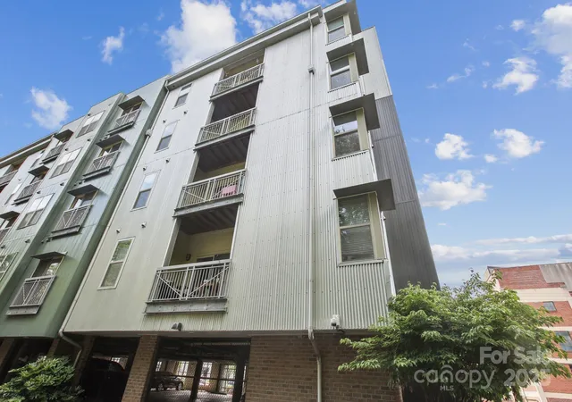 2nd image of 630 Calvert St #410, Charlotte, NC 28208 | MLS# 4274131