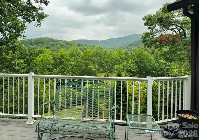 Photo 3 of Single family home for sale at 40 Sanctuary Dr, Burnsville, NC 28714 | MLS# 4274475 | Listing updated on 2026-09-29