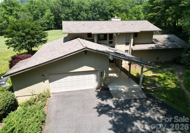 Photo 4 of Single family home for sale at 141 Courtland Ct, Lake Lure, NC 28746 | MLS# 4274567 | Listing updated on 2026-08-28