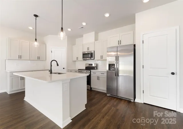 4th image of 1205 Cathey Rd, Charlotte, NC 28214 | MLS# 4275203