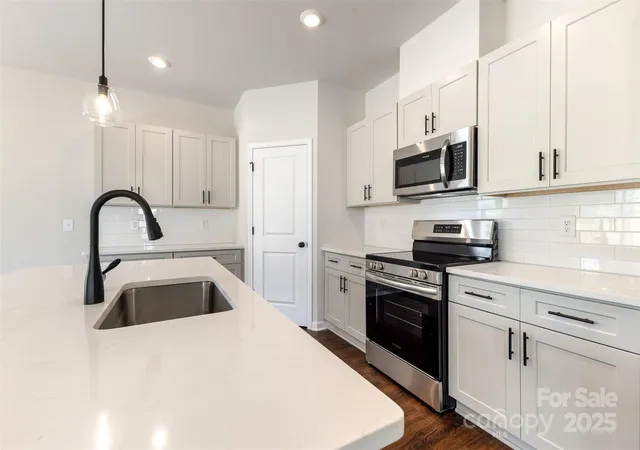 5th image of 1205 Cathey Rd, Charlotte, NC 28214 | MLS# 4275203