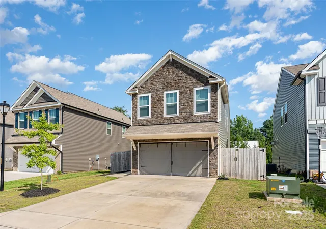 Photo 1 of Single family home for sale at 839 Foxglove Ln, York, SC 29745 | MLS# 4275327 | Listing updated on 2026-09-28