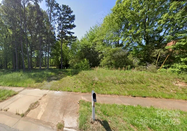 Photo 1 of Land for sale at 5115 Freedom Dr, Charlotte, NC 28208 | MLS# 4275894 | Listing updated on 2026-05-02