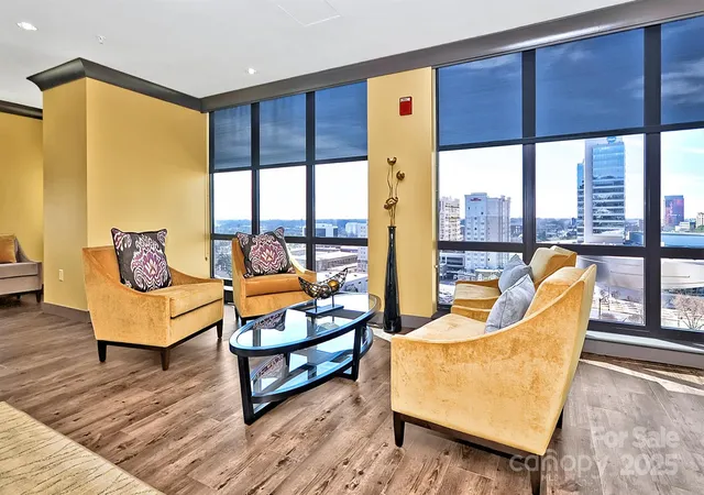 5th image of 222 S Caldwell St, Charlotte, NC 28202