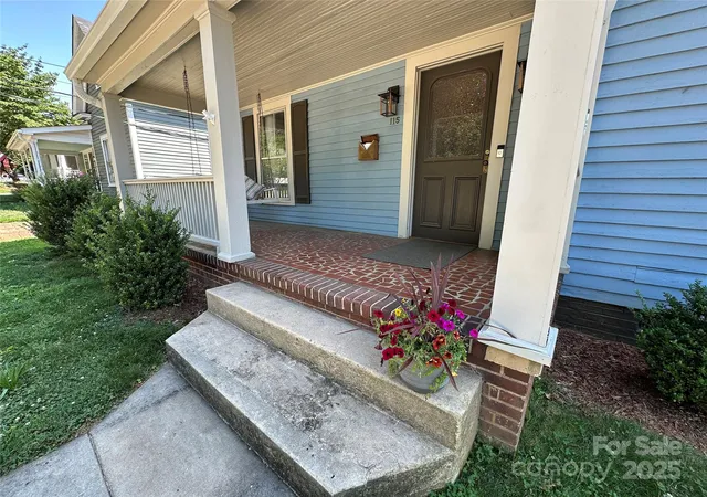 3rd image of 115 E Steele St, Salisbury, NC 28144 | MLS# 4277536
