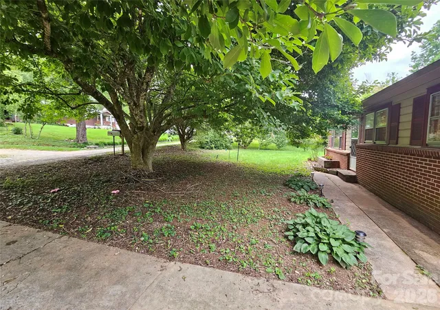 Photo 4 of Single family home for sale at 573 Uptons Landing Rd #79, Marion, NC 28752 | MLS# 4278162 | Listing updated on 2026-10-04