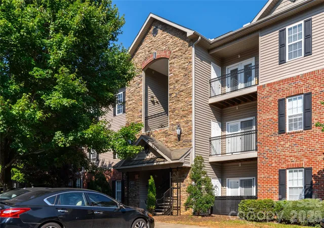 Condo for sale at 332 Appeldoorn Cir, Asheville, NC 28803 | MLS# 4279509