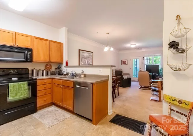 Homes for sale in Asheville, NC | 332 Appeldoorn Cir, Asheville, NC 28803 | MLS# 4279509