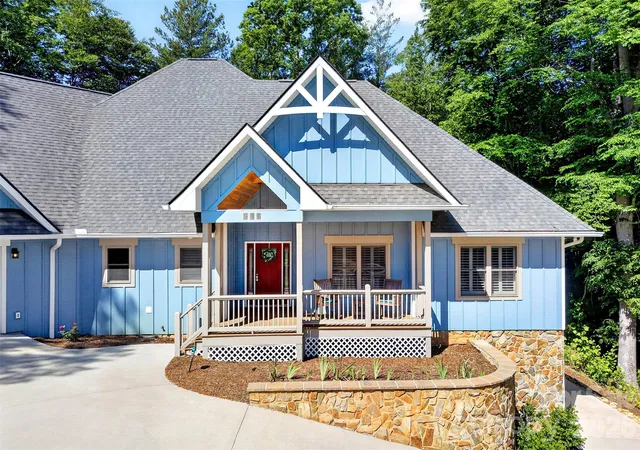 Photo 4 of Single family home for sale at 225 Henrys Glen Dr, Morganton, NC 28655 | MLS# 4280672 | Listing updated on 2026-10-05