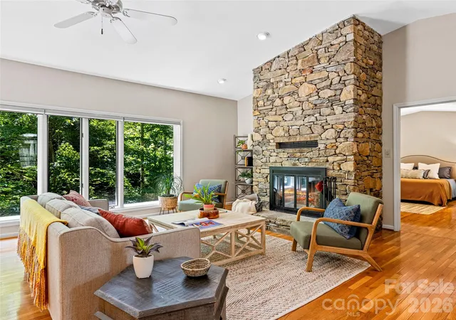 4th image of 150 Sondley Pkwy, Asheville, NC 28805 | MLS# 4280880