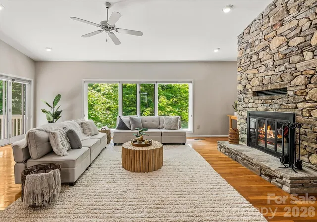 5th image of 150 Sondley Pkwy, Asheville, NC 28805 | MLS# 4280880