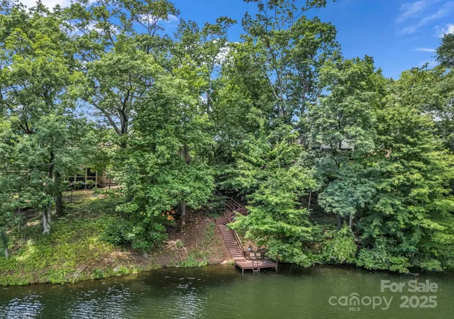 Homes for sale in Lake Lure, NC | 140 West Lake Dr #301, Lake Lure, NC 28746 | MLS# 4281158