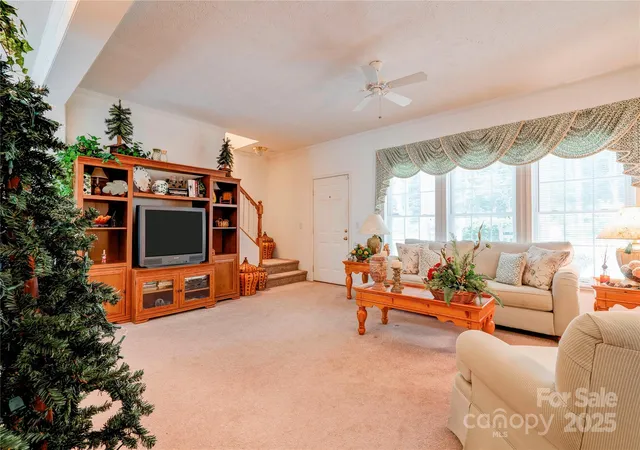 Photo 4 of Single family home for sale at 2606 Greenville Hwy, Flat Rock, NC 28731 | MLS# 4281238 | Listing updated on 2026-08-17
