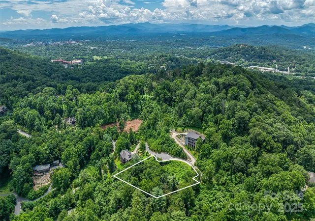 3rd image of 29 Grovepoint Way, Asheville, NC 28804 | MLS# 4281313