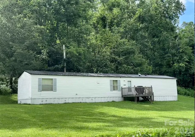 Homes for sale in Spruce Pine, NC | 492 Chestnut Mountain Rd, Spruce Pine, NC 28777 | MLS# 4281456
