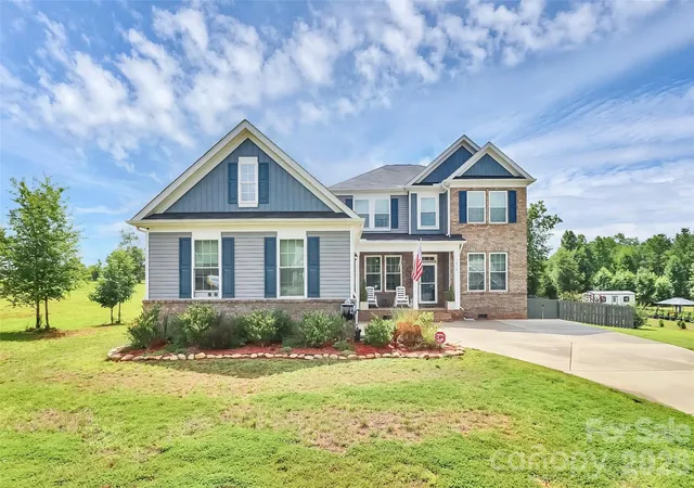 3rd image of 1014 Willow Grove Ln, York, SC 29745 | MLS# 4282256