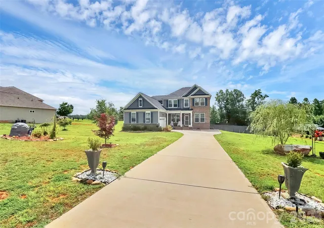 4th image of 1014 Willow Grove Ln, York, SC 29745 | MLS# 4282256