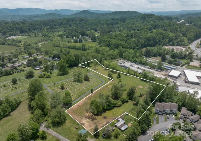 Photo 3 of Land for sale at 99999 Hamilton Dr, Brevard, NC 28712 | MLS# 4282710 | Listing updated on 2026-05-13