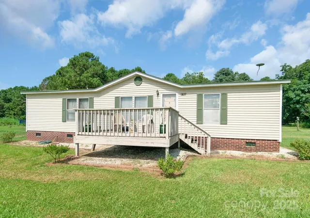 Photo 2 of Single family home for sale at 1827 Brown Rd, Chester, SC | MLS# 4282873 | Listing updated on 2026-04-15