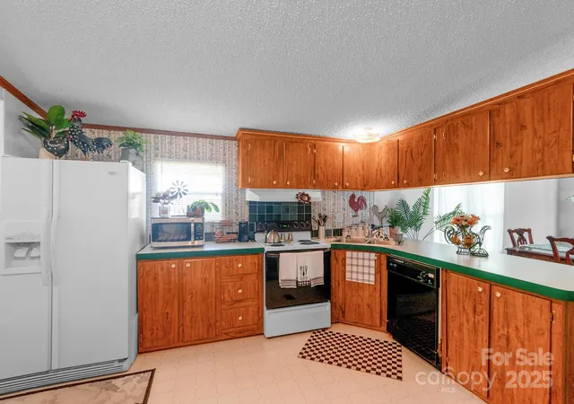 Photo 3 of Single family home for sale at 1827 Brown Rd, Chester, SC | MLS# 4282873 | Listing updated on 2026-04-15