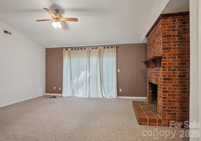 Photo 4 of Single family home for sale at 5531 Doverstone Ct, Charlotte, NC 28208 | MLS# 4282896 | Listing updated on 2026-10-09