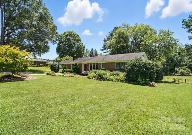 Homes for sale in Denver, NC | 3427 N Nc 16 Hwy, Denver, NC 28037 | MLS# 4283267