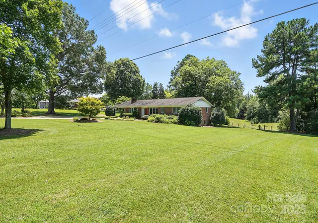 Homes for sale in Denver, NC | 3427 N Nc 16 Hwy, Denver, NC 28037 | MLS# 4283267
