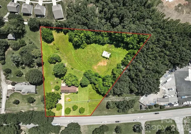 Photo 3 of Single family home for sale at 3427 N Nc 16 Hwy, Denver, NC 28037 | MLS# 4283267 | Listing updated on 2026-09-30
