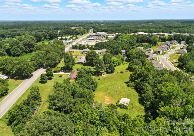 Photo 4 of Single family home for sale at 3427 N Nc 16 Hwy, Denver, NC 28037 | MLS# 4283267 | Listing updated on 2026-09-30