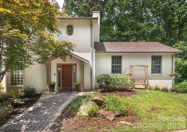 2nd image of 608 Upper Sondley Dr, Asheville, NC 28805 | MLS# 4283566