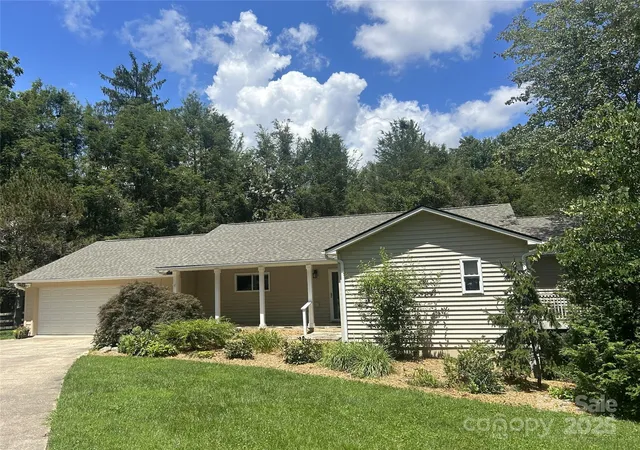 1st image of 15 Beaverdam Knoll Rd, Asheville, NC 28804 | MLS# 4283730