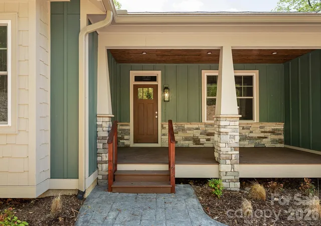 3rd image of 634 Hollybrook Dr, Flat Rock, NC 28731 | MLS# 4284666