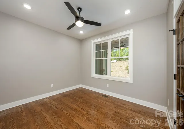5th image of 634 Hollybrook Dr, Flat Rock, NC 28731 | MLS# 4284666